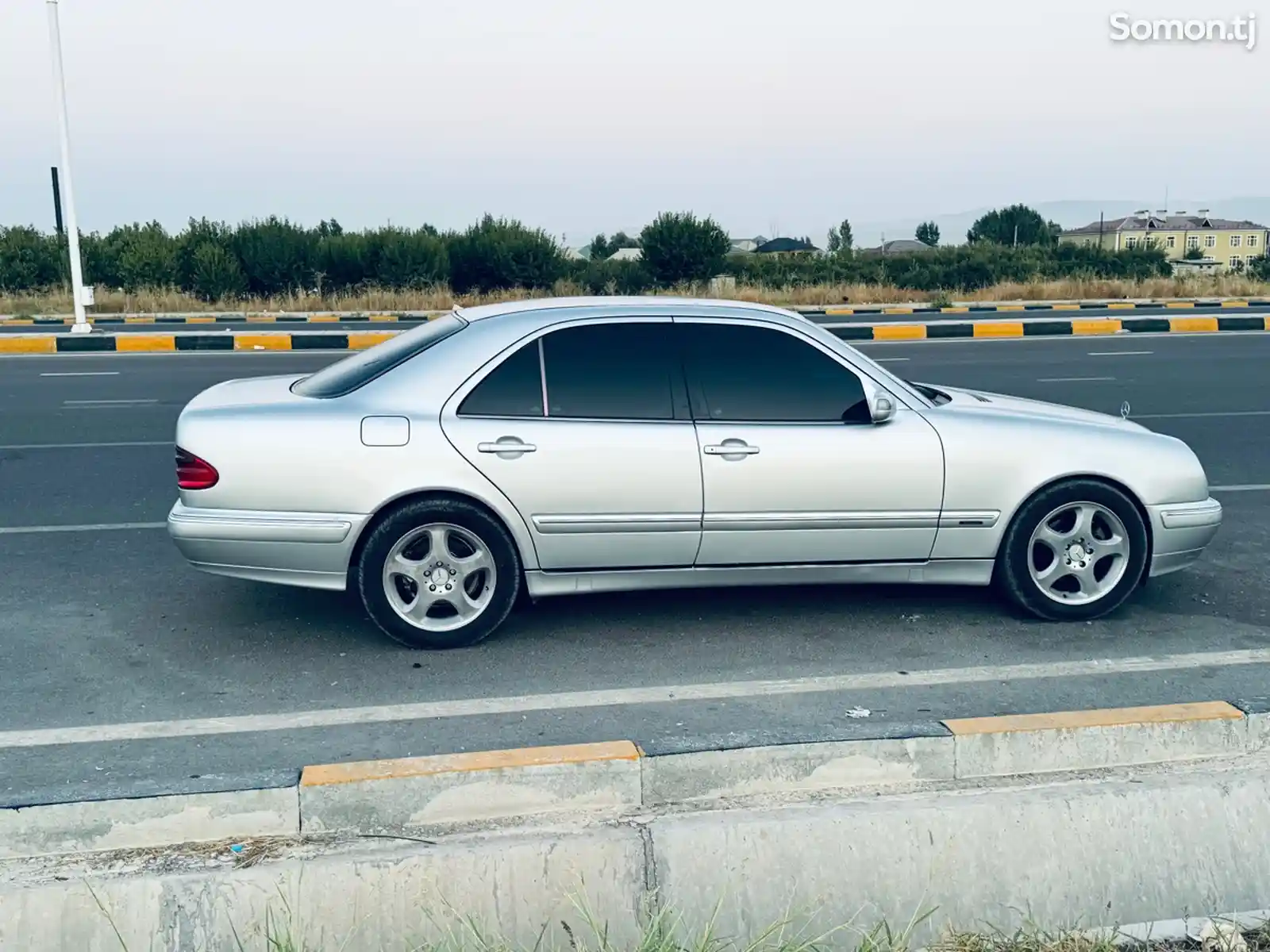 Mercedes-Benz E class, 2000-3