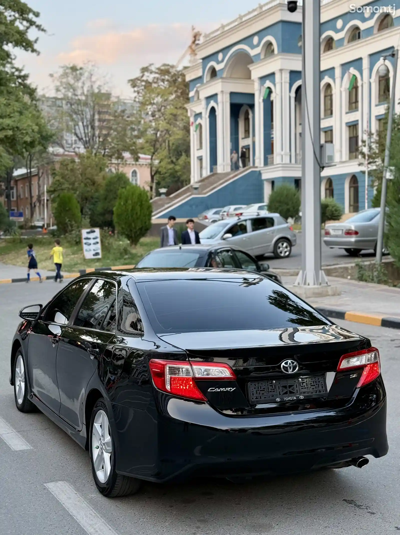 Toyota Camry, 2013-4