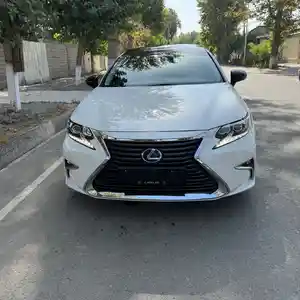 Lexus ES series, 2017