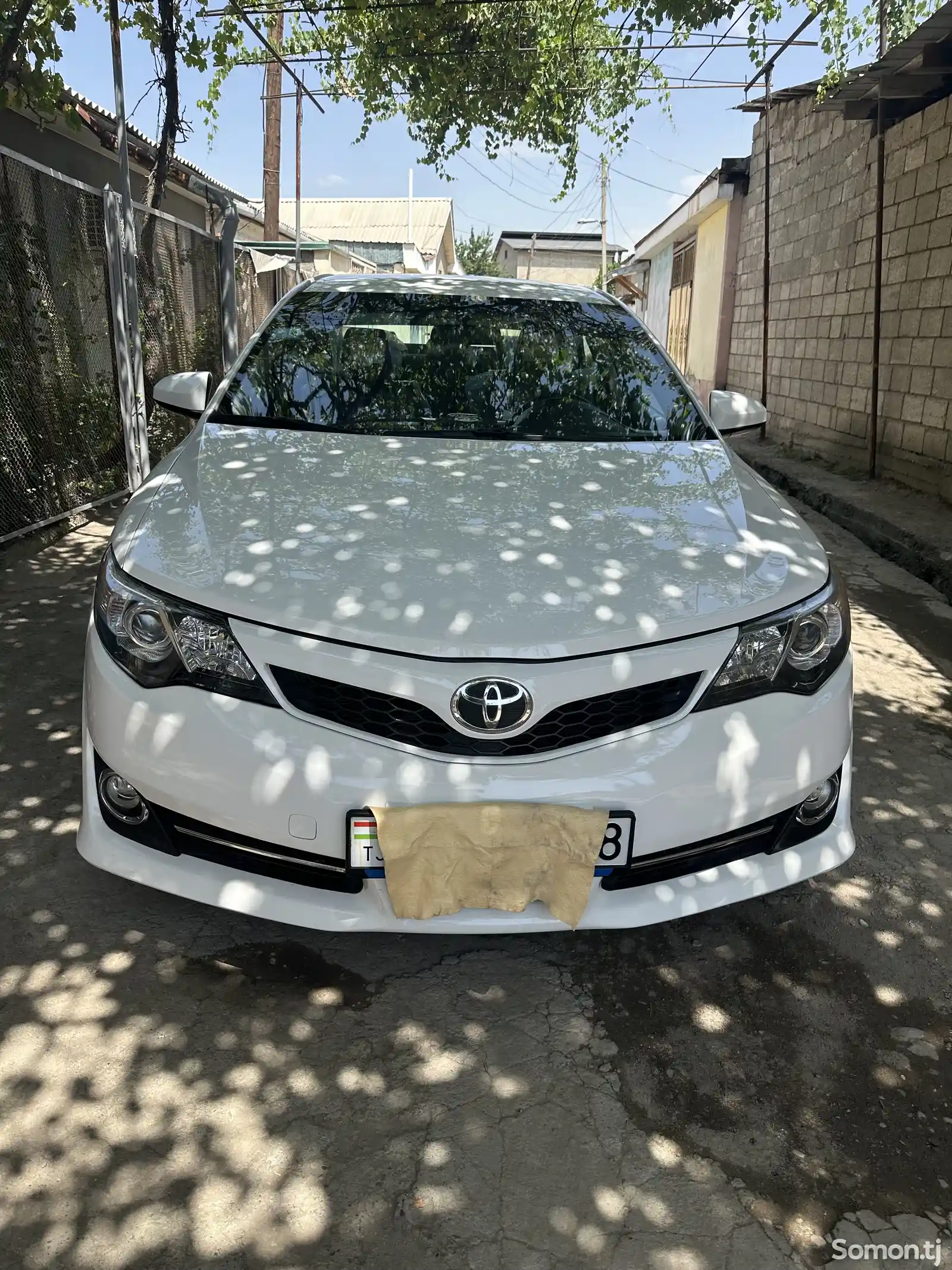 Toyota Camry, 2012-1