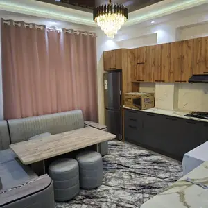 3-комн. квартира, 3 этаж, 100м², 19мкр