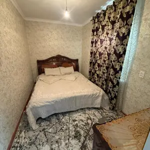 2-комн. квартира, 3 этаж, 50м², Универмаг