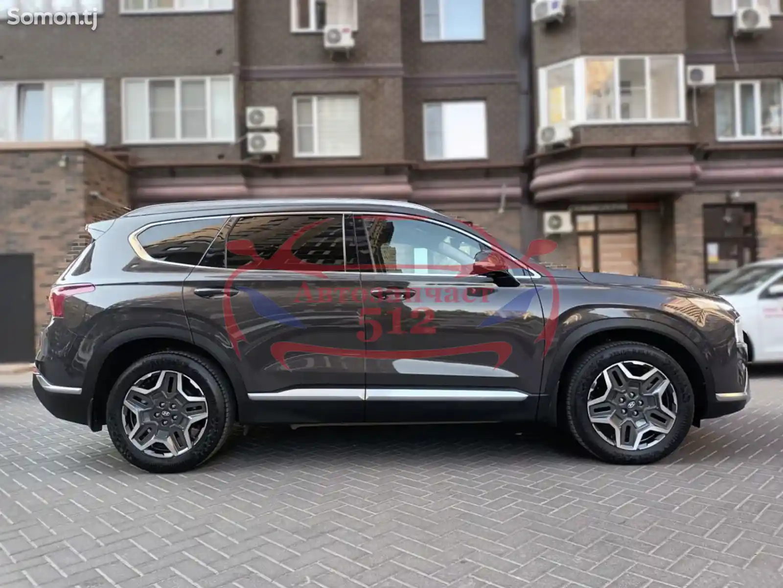 Бампер задний от Hyundai Santa Fe, 2023-14