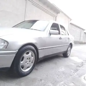 Mercedes-Benz C class, 1995