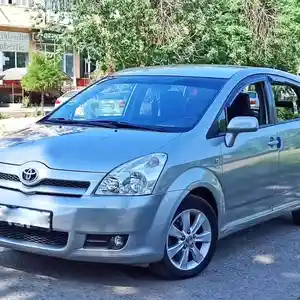 Toyota Corolla Verso, 2005