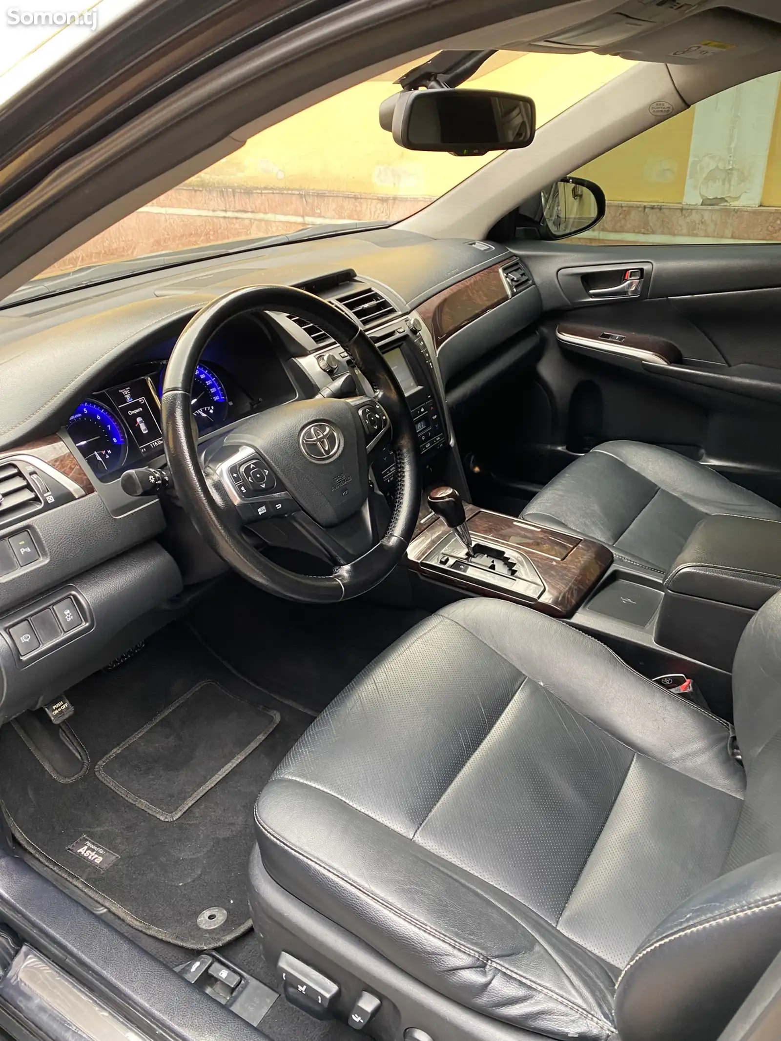 Toyota Camry, 2015-4