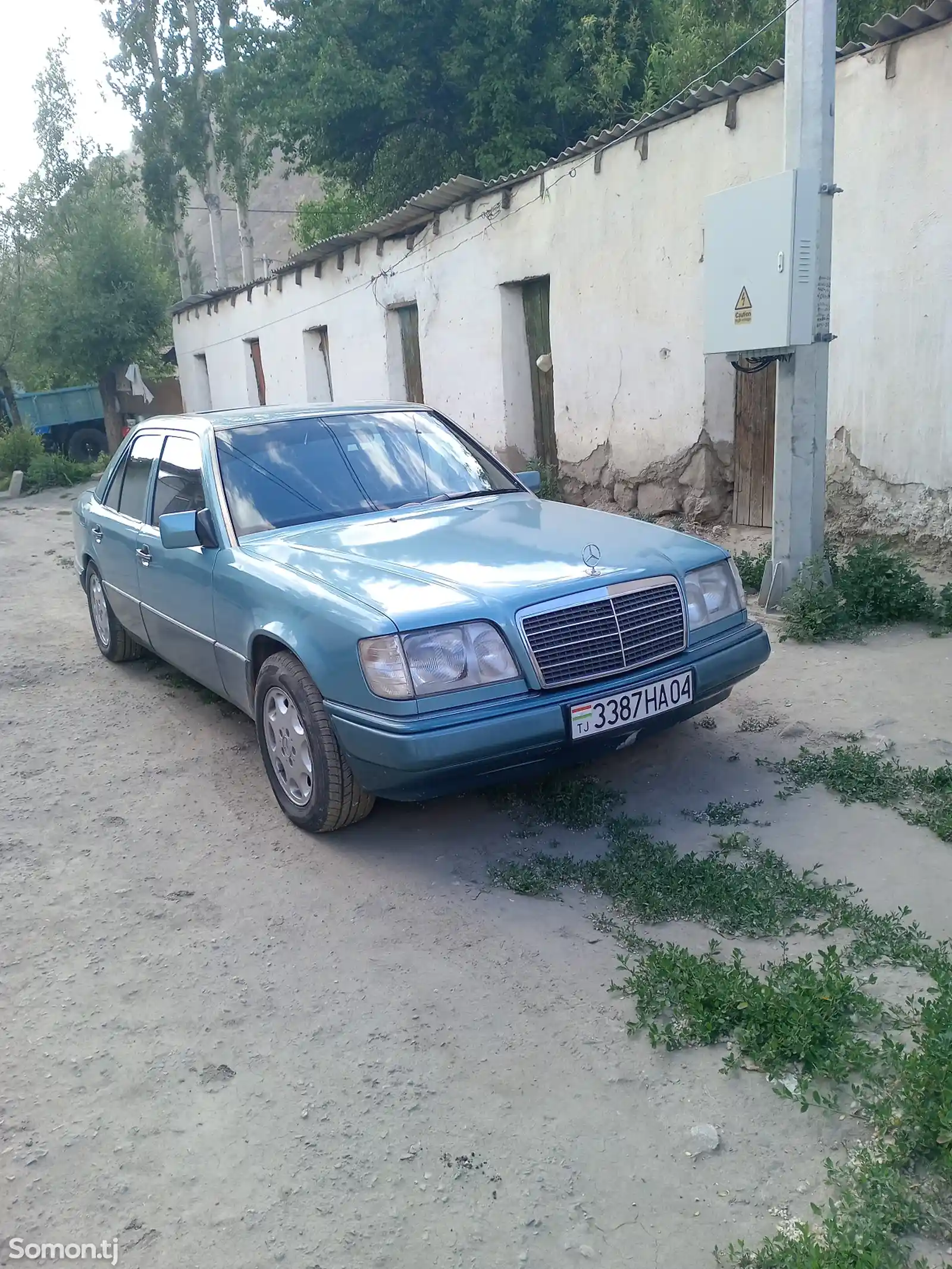 Mercedes-Benz W124, 1993-8