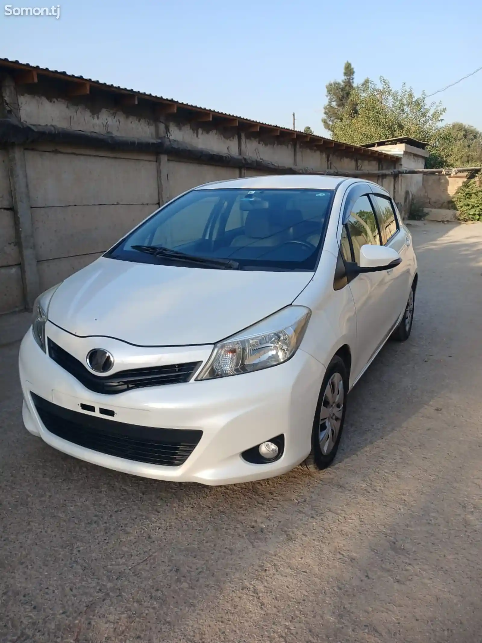 Toyota Vitz, 2011-1