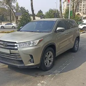 Toyota Highlander, 2016