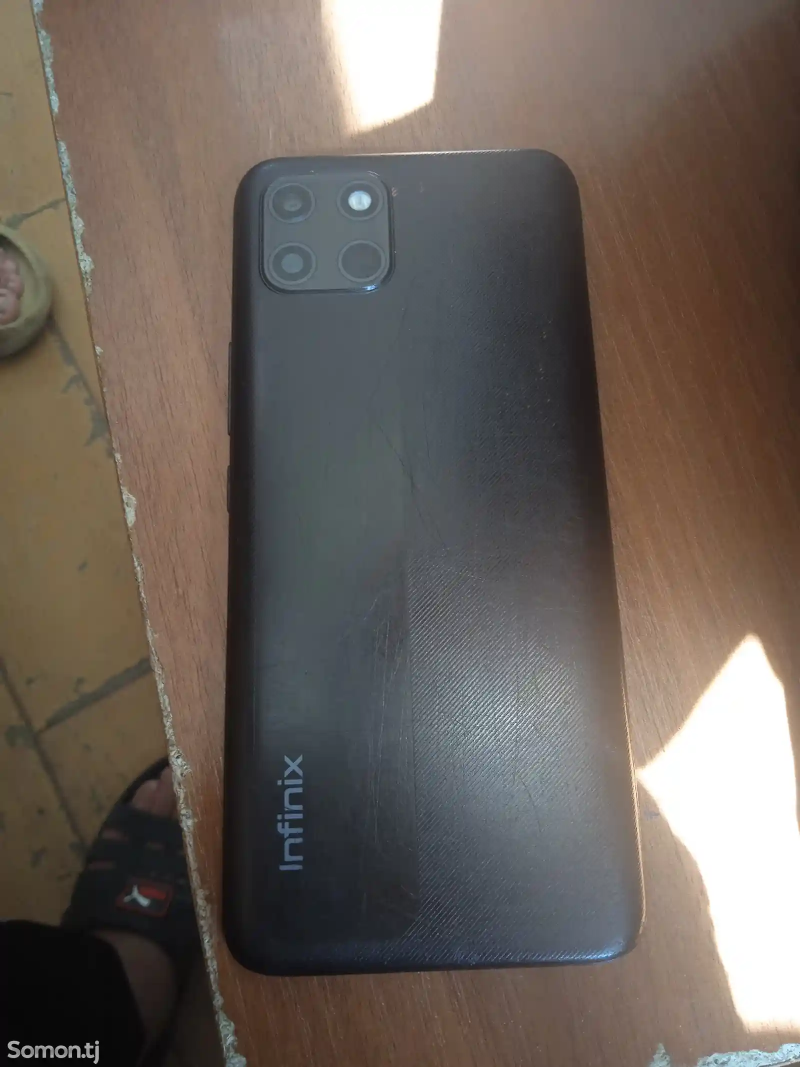 Телефон Infinix-3