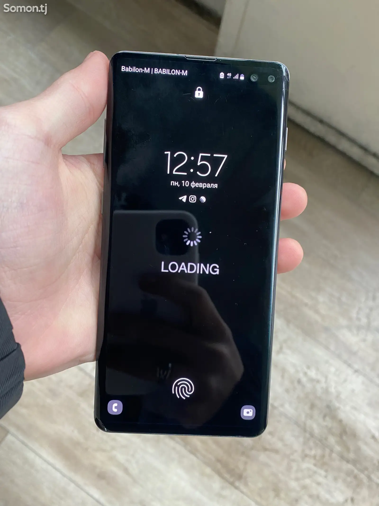 Samsung Galaxy S10 plus-1