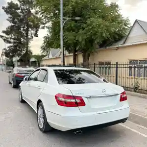 Mercedes-Benz E class, 2011