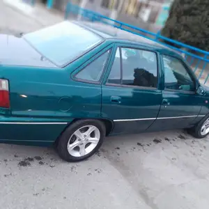 Daewoo Nexia, 1996