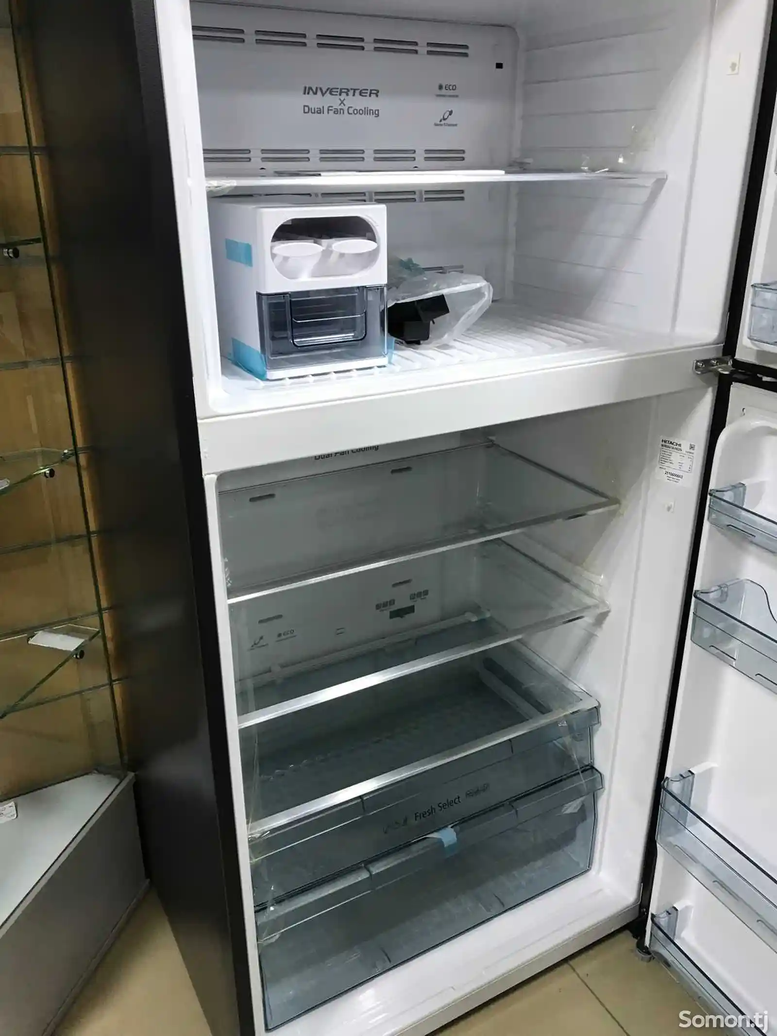 Холодильник Hitachi R-VG750PUN GBK-4