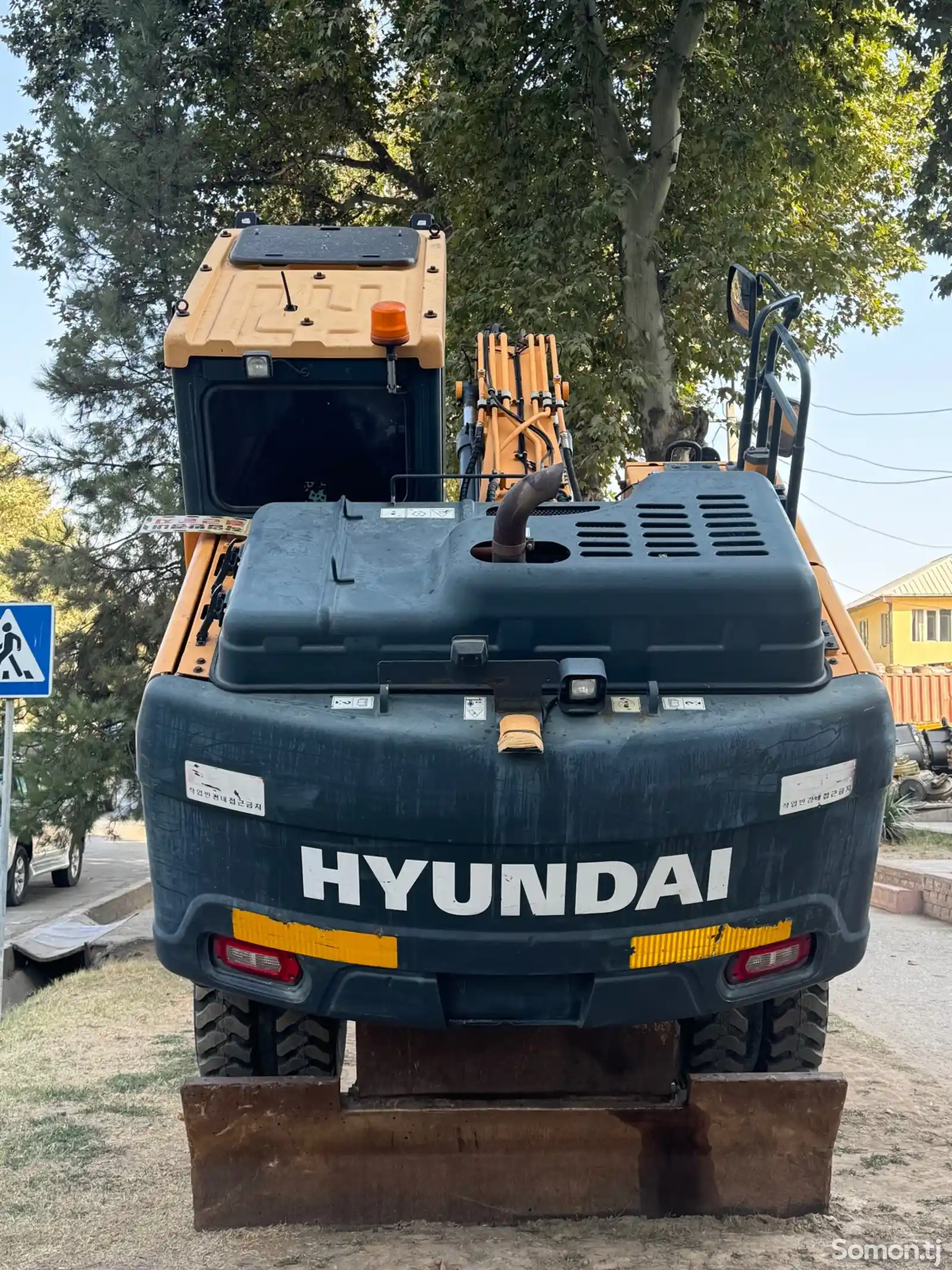 Экскаватор Hyundai HW145-5