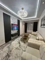 2-комн. квартира, 10 этаж, 80м², Шохтемур-6