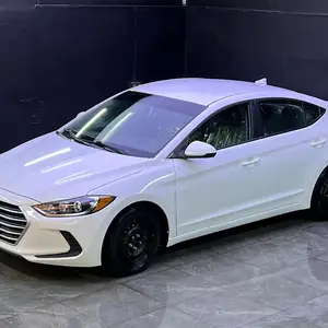 Hyundai Elantra, 2017