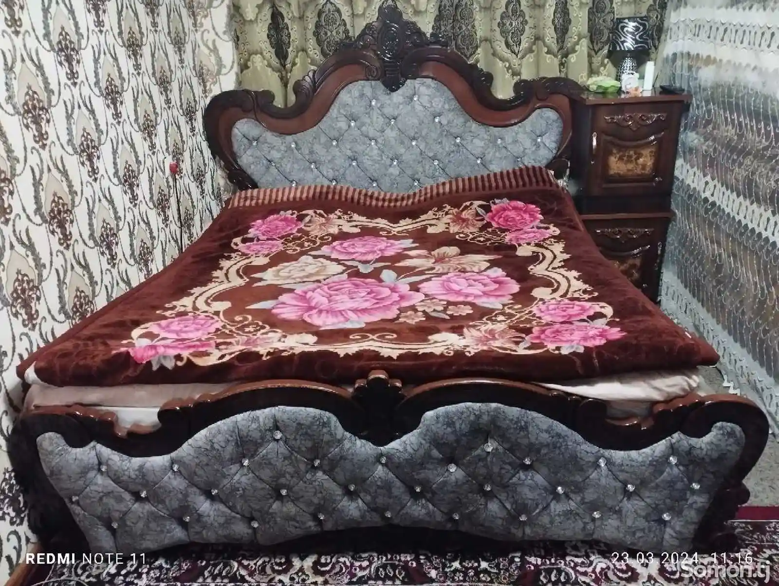 Двуспальная кровать с мед матрасом