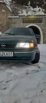 Opel Vectra A, 1994-2