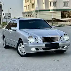 Mercedes-Benz E class, 2000