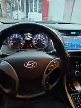 Hyundai Elantra, 2015-9