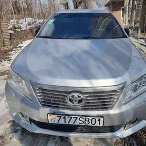 Toyota Camry, 2012