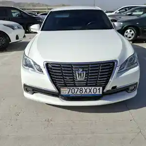 Toyota Crown, 2014