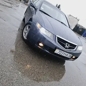 Honda Accord, 2005