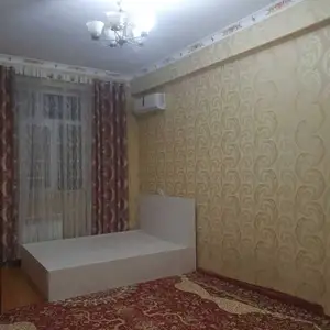 2-комн. квартира, 8 этаж, 55м², 112 мкр