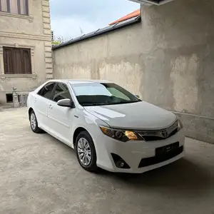 Toyota Camry, 2012