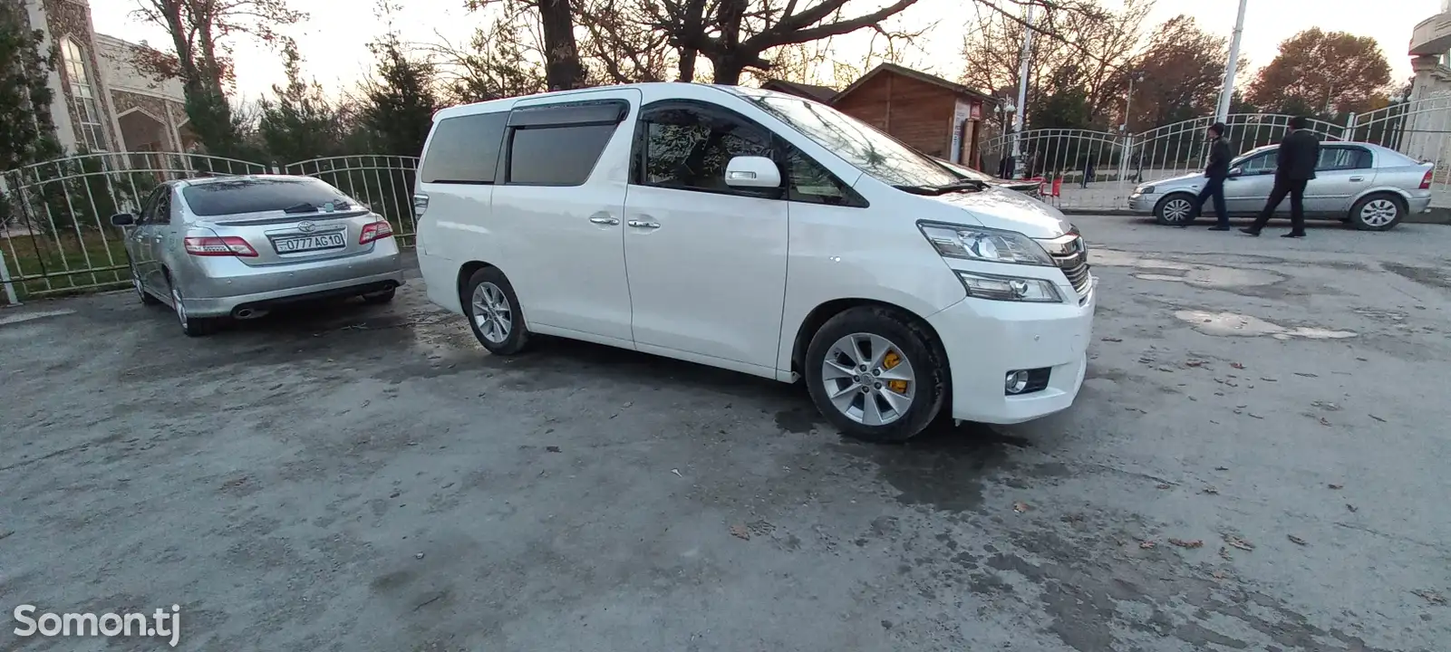 Toyota Vellfire, 2014-1