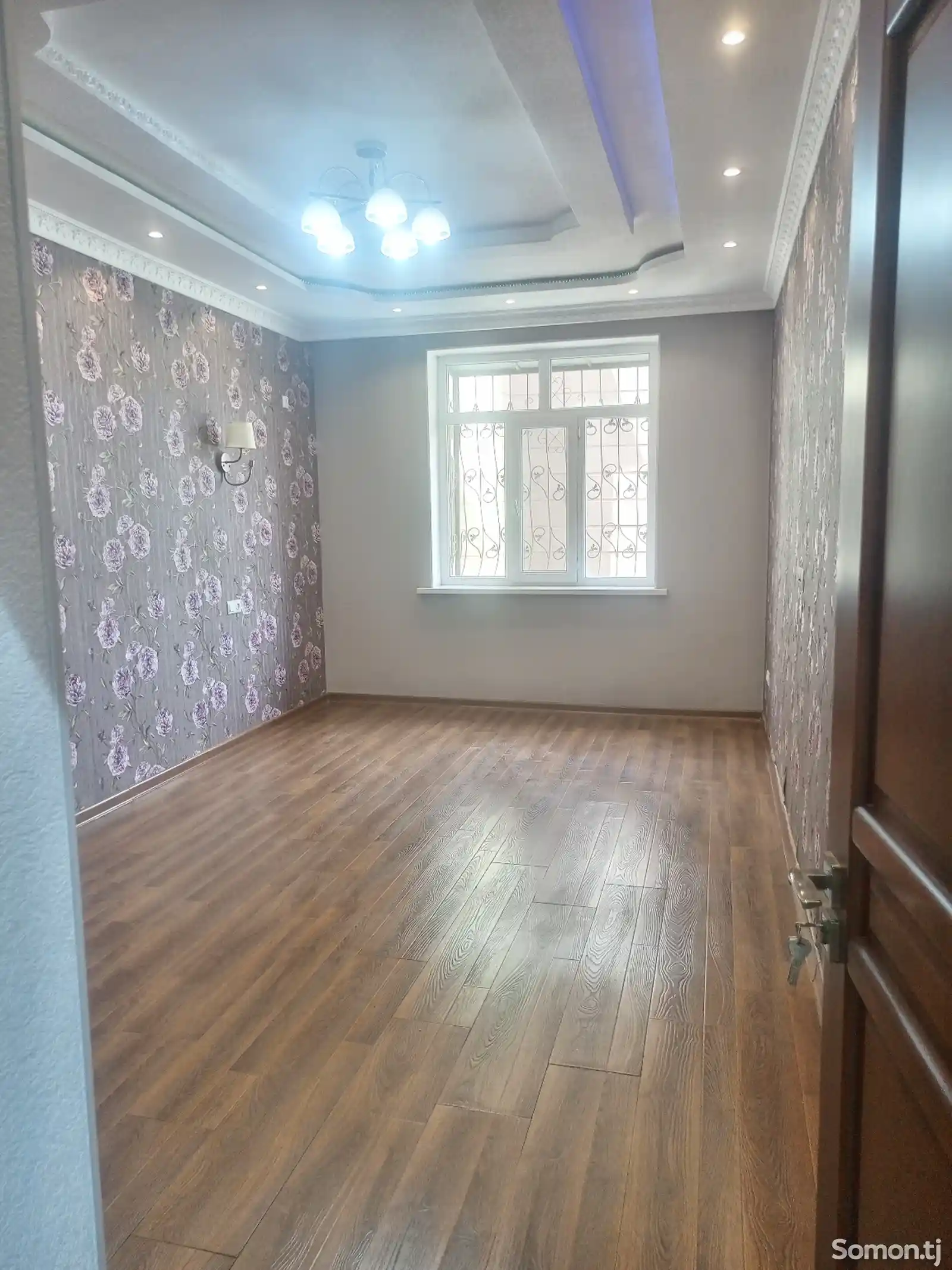 4-комн. квартира, 6 этаж, 97 м², Бозорчаи Зарафшон н.Сино-4