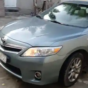 Toyota Camry, 2010