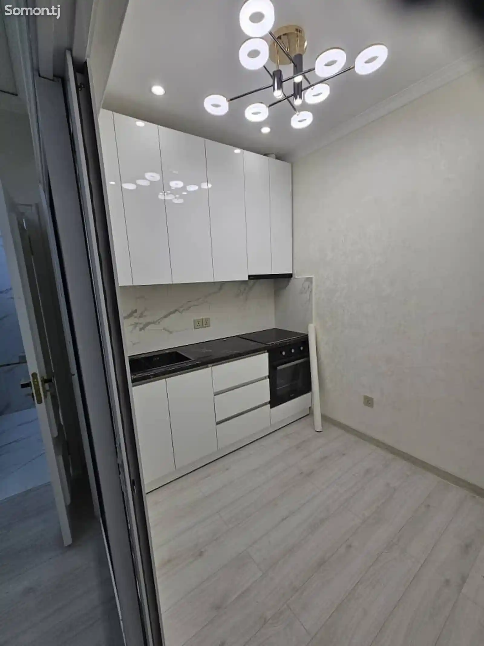 2-комн. квартира, 12 этаж, 65 м², Пайкар-8