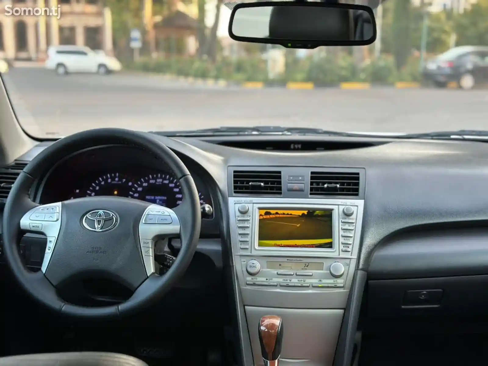 Toyota Camry, 2010-8