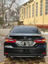 Toyota Camry, 2018-7