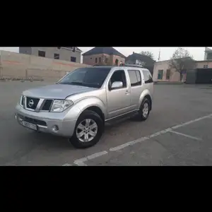 Nissan Pathfinder, 2006