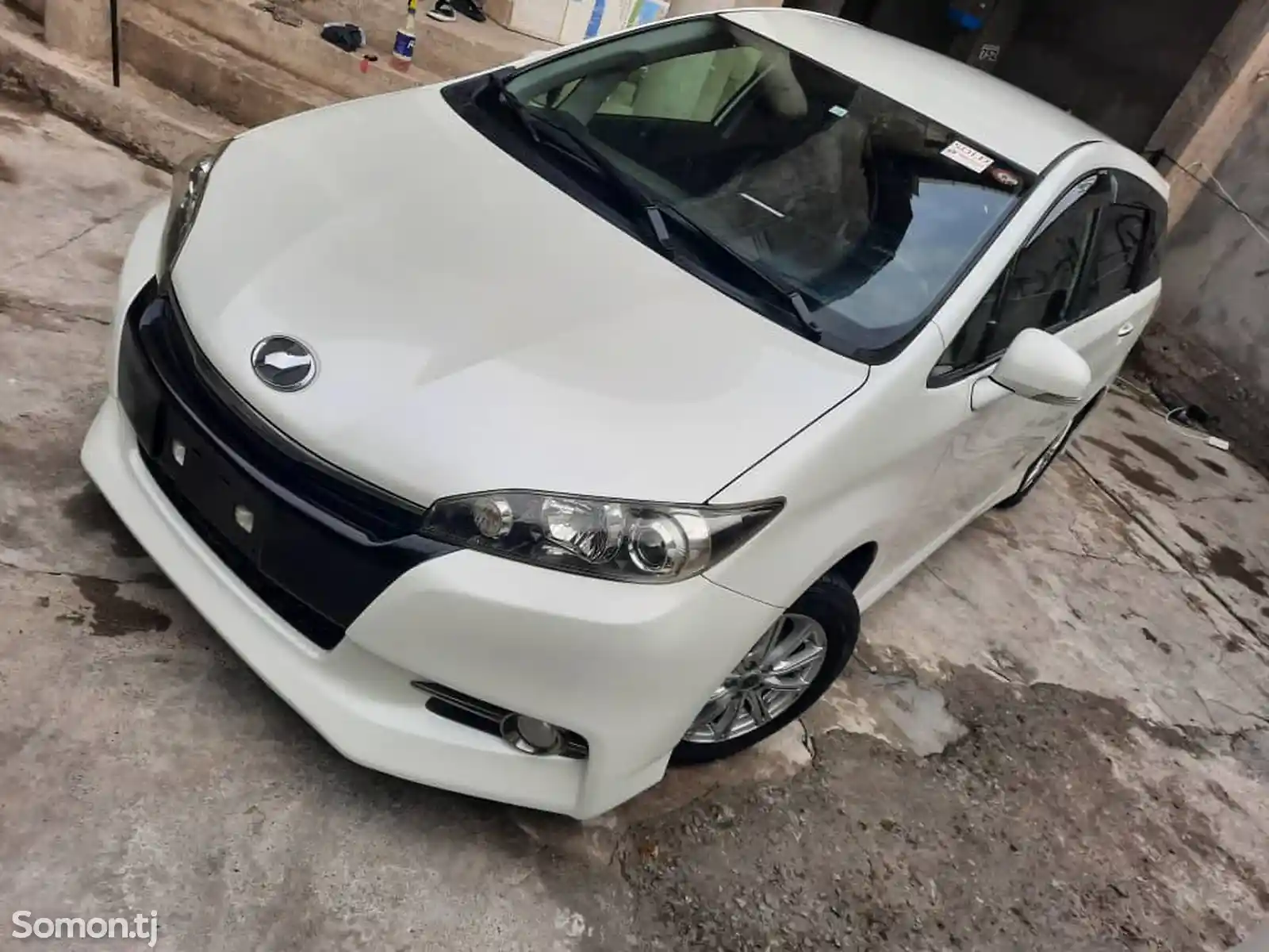 Toyota Wish, 2016-8