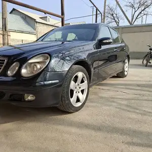 Mercedes-Benz E class, 2002