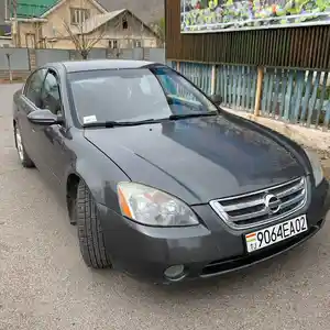 Nissan Altima, 2005