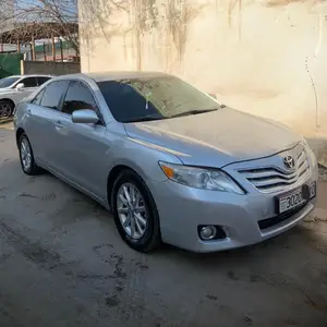 Toyota Camry, 2011