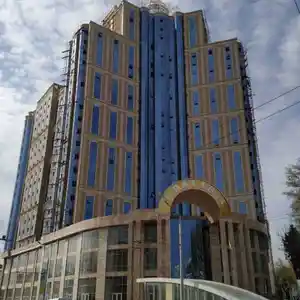 2-комн. квартира, 11 этаж, 75м², Айни