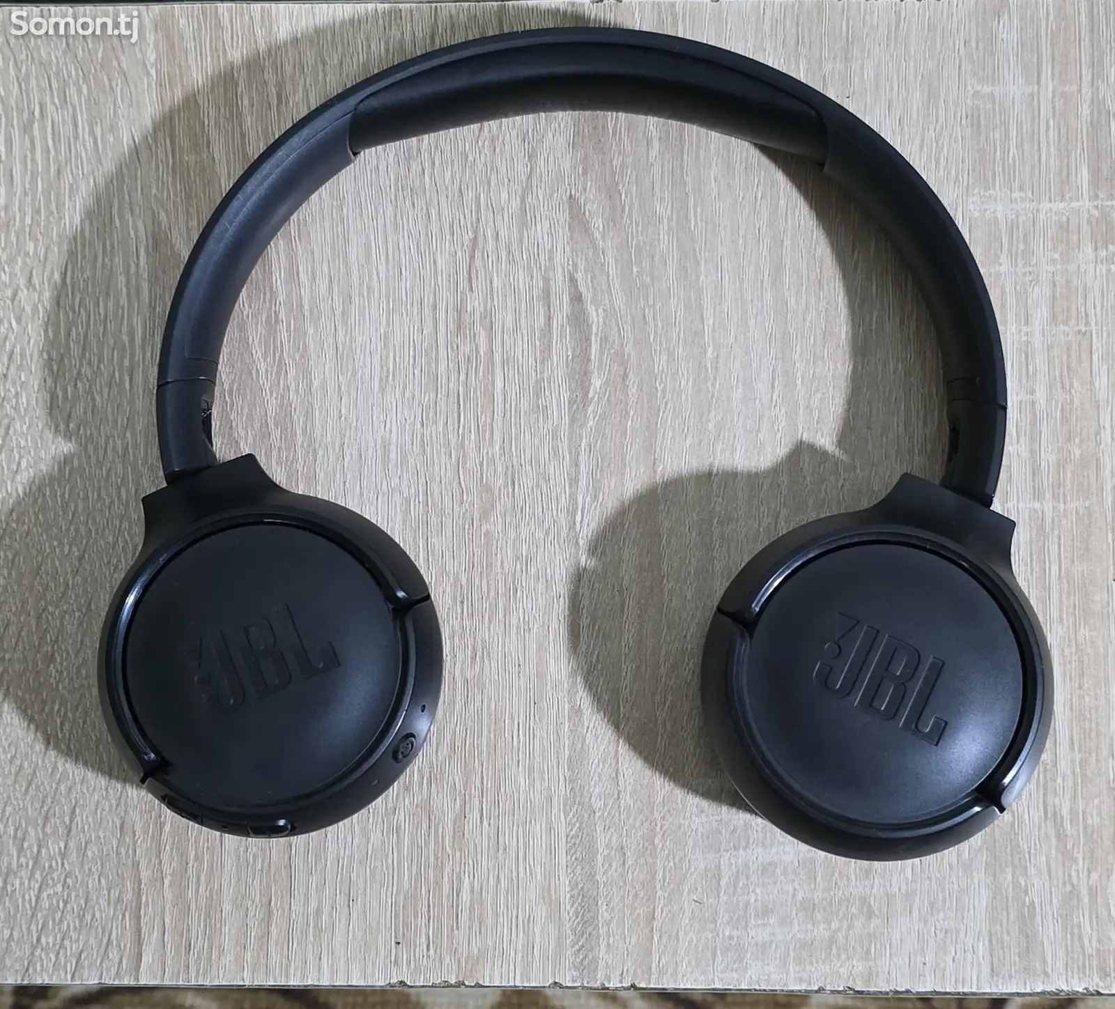 Беспроводной наушник JBL-1