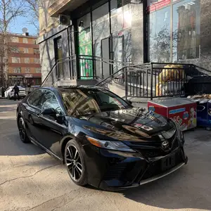 Toyota Camry, 2018