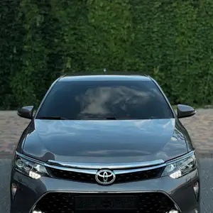 Toyota Camry, 2017