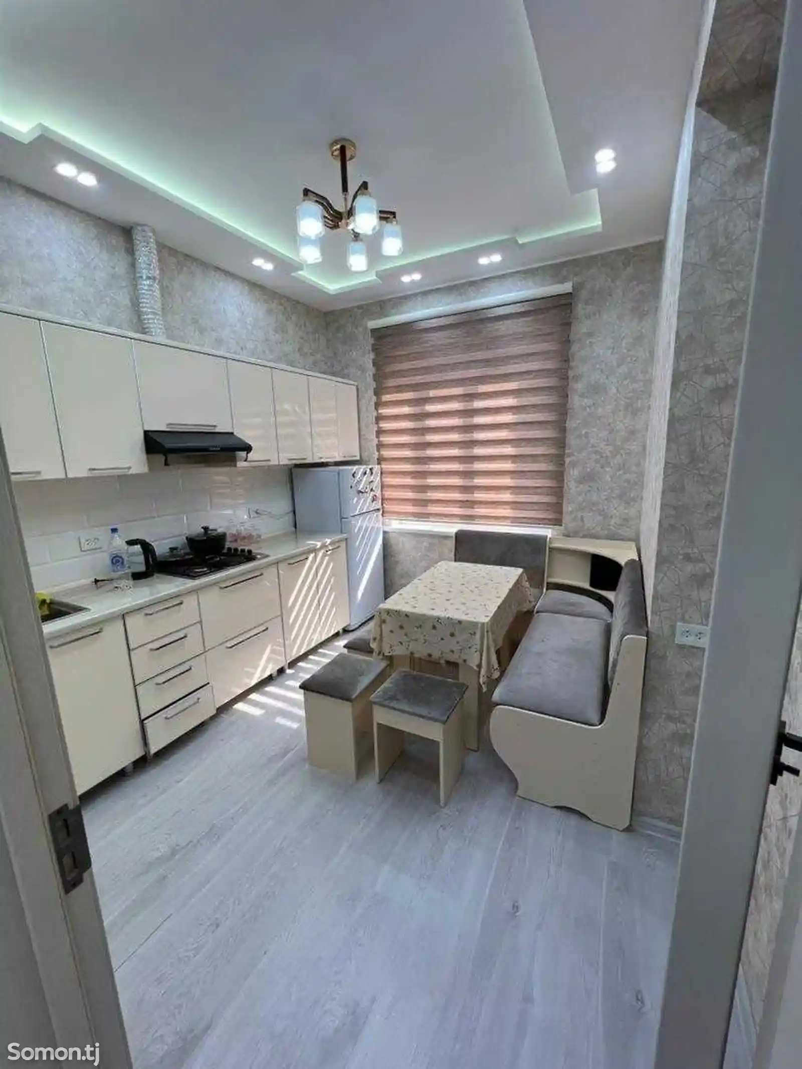 2-комн. квартира, 4 этаж, 60м², 19мкр-5