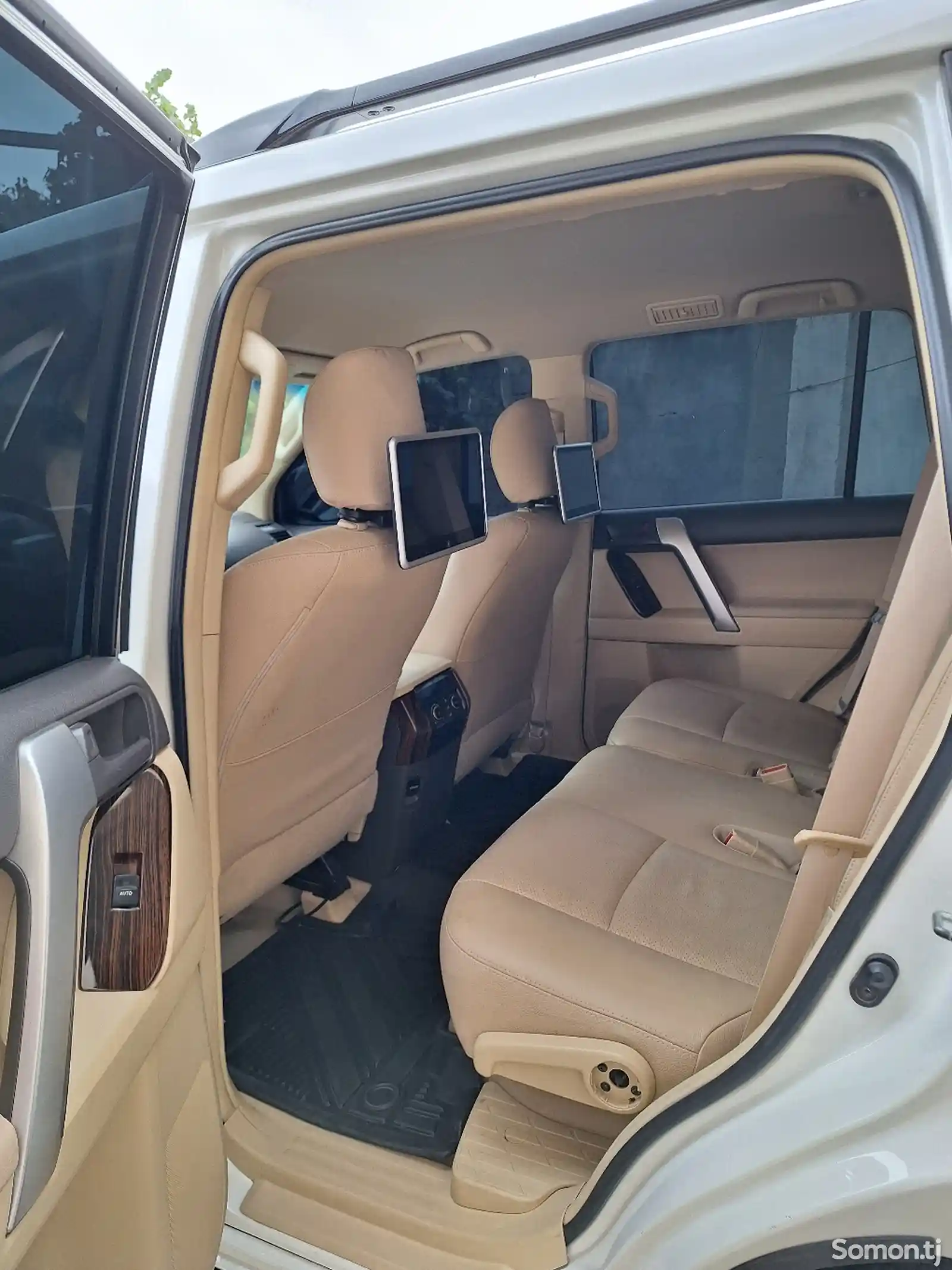 Toyota Land Cruiser Prado, 2015-8