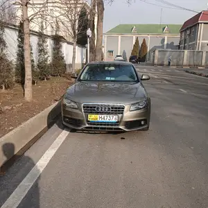 Audi A4, 2010