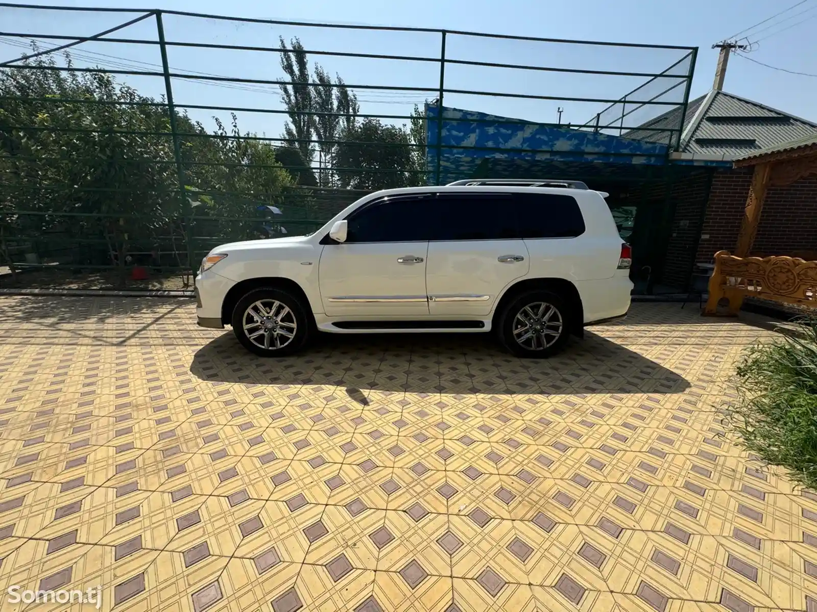 Lexus LX series, 2009-3