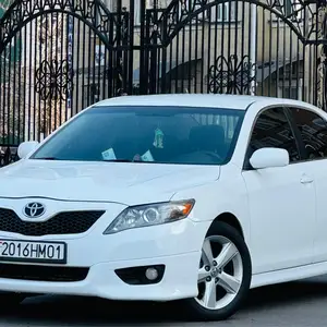 Toyota Camry, 2011